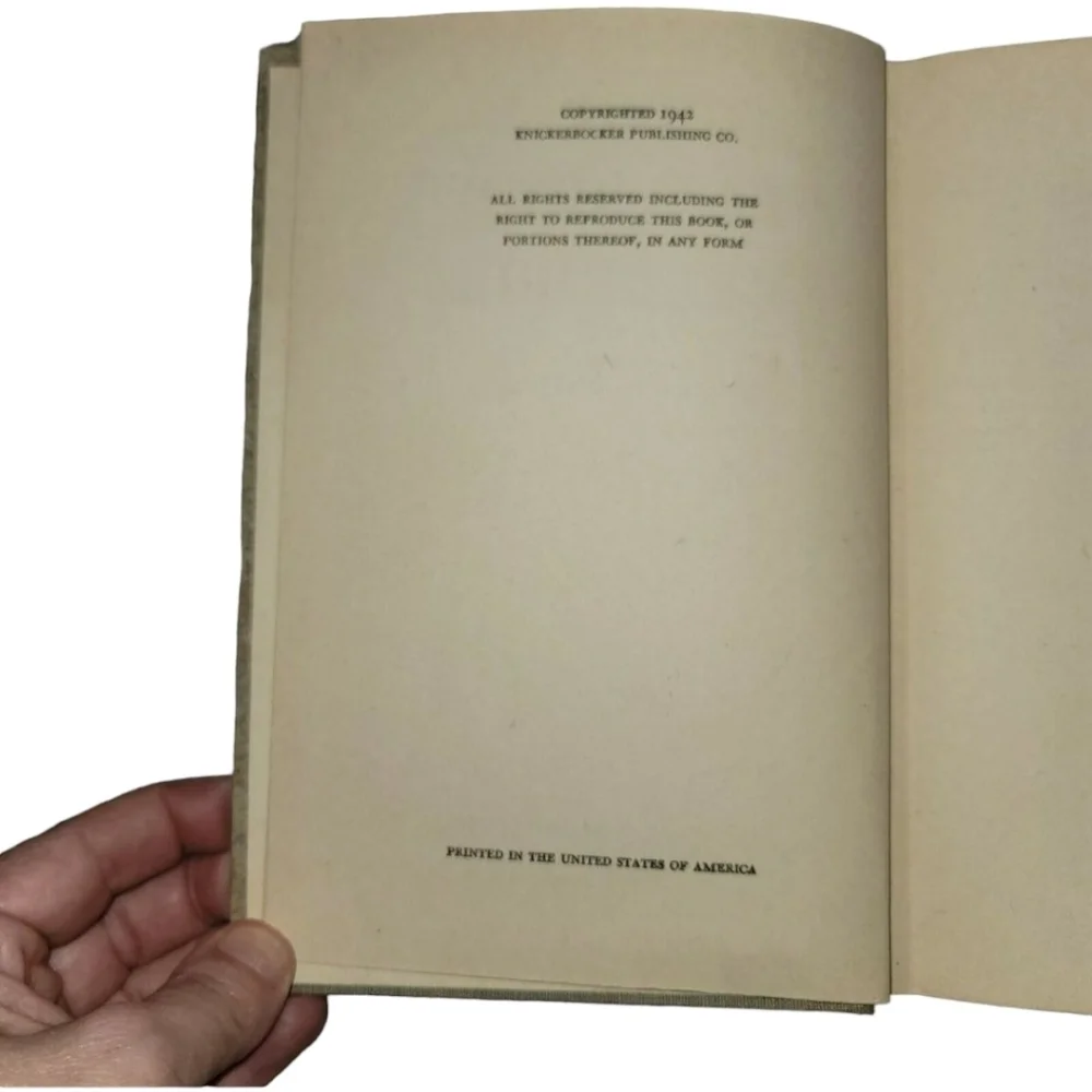 1942 The Playboy's‎ Handbook In Defense of the Bachelor Vintage Book